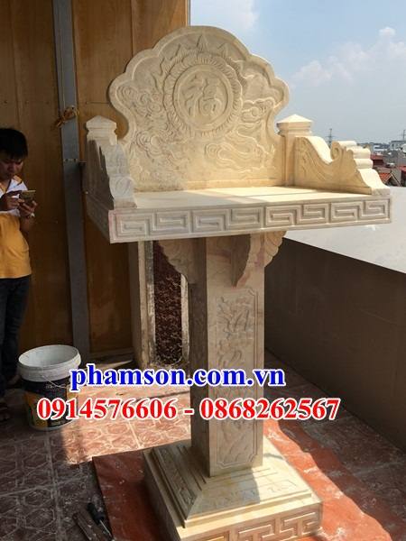 Bàn thờ mẫu cửu trùng thiên bằng đá vàng tự nhiên nguyên khối đẹp tại Sài Gòn