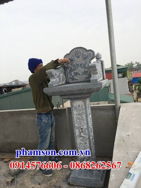 Bàn thờ thiên ngoài trời bằng đá không mái chạm khắc hoa văn tinh xảo tại Sài Gòn