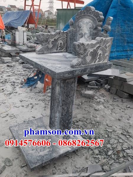 Mẫu cây hương thờ ngoài trời đẹp bằng đá Thanh Hóa không mái tại Sài Gòn