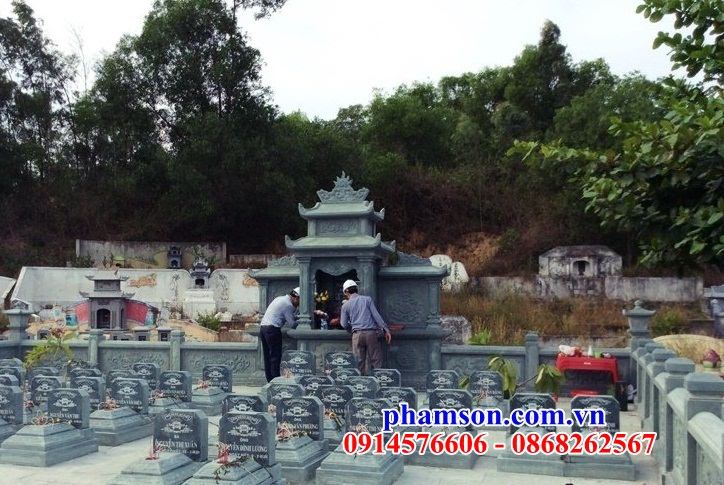20 Thi công lắp đặt mộ bằng đá xanh rêu chạm khắc hoa văn tinh xảo tại Phú Thọ