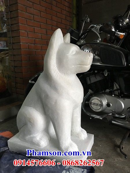 Chó phong thủy đặt cổng đình chùa bằng đá trắng khối thiết kế đẹp hiện đại