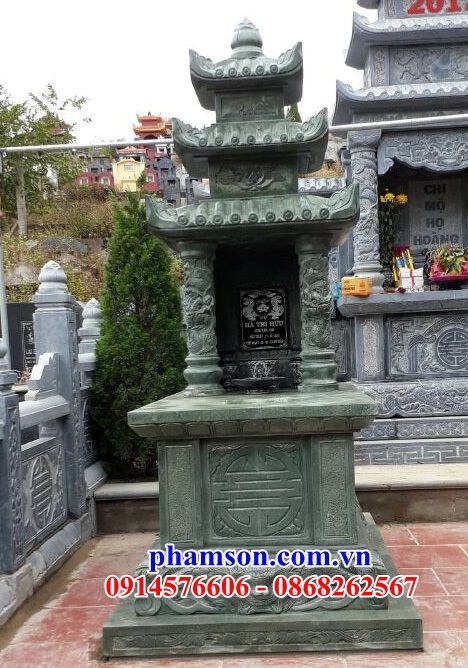 Hình ảnh mộ bằng đá xanh rêu chạm khắc hoa văn tinh xảo đẹp