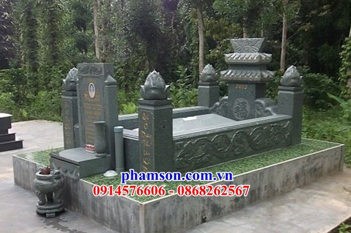 Mẫu mộ bằng đá xanh rêu tự nhiên nguyên khối đẹp tại Lào Cai