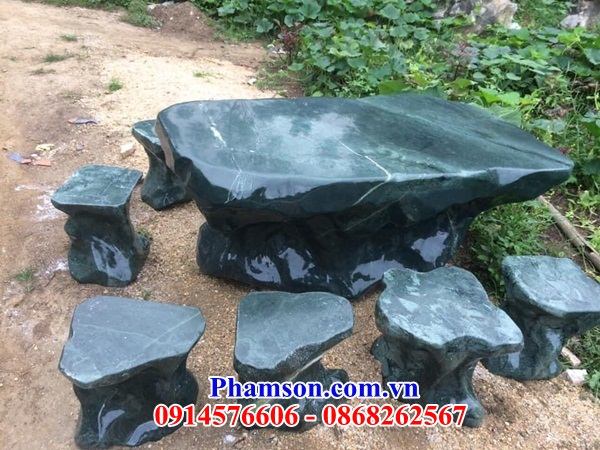 03 Bộ bàn ghế sân vườn biệt thư bằng đá xanh nguyên khối đẹp bán tại Bắc Giang