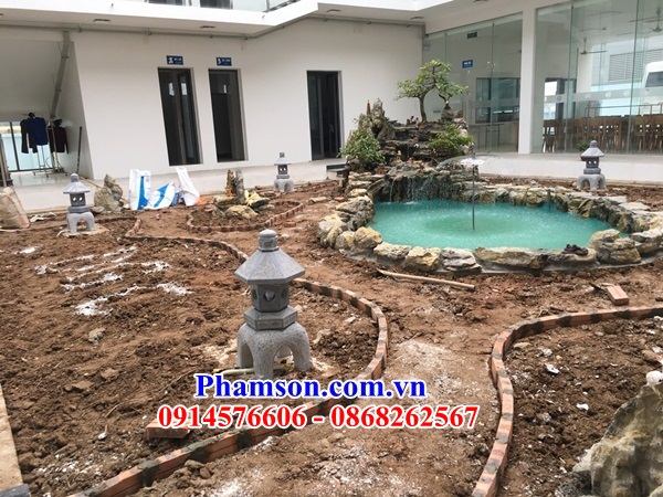 03 Đèn đá tự nhiên nguyên khối trang trí sân vườn biệt thự kiểu nhật đẹp bán tại Bắc Giang