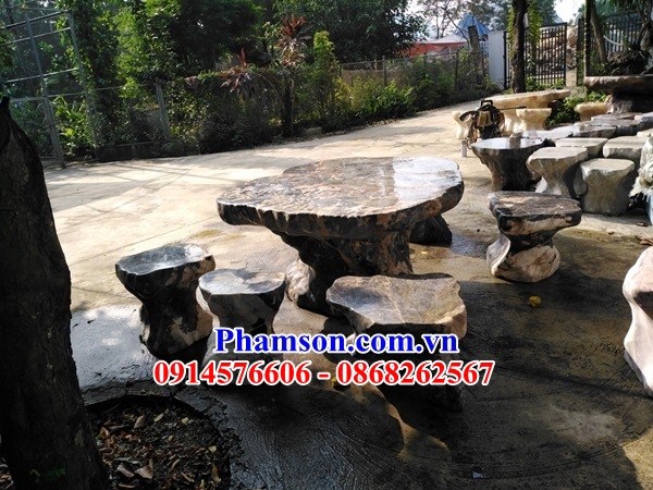 08 Bàn ghế bằng đá tự nhiên bán Quảng Ninh