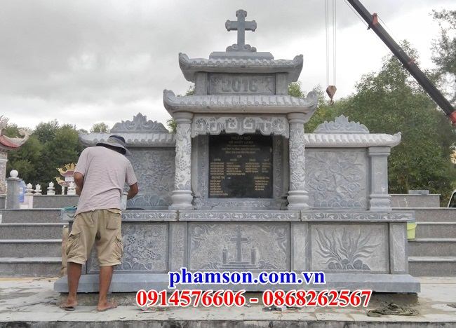 32 Mộ đá đôi ninh bình nghĩa trang khu lăng mồ mả cất để giữ hũ tro cốt gia đình dòng họ ông bà bố mẹ ba má công giáo đạo thiên chúa đẹp bán tại Quảng Bình