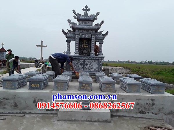 32 Mộ đá xanh nghĩa trang khu lăng mồ mả cất để giữ hũ tro cốt gia đình dòng họ ông bà bố mẹ ba má công giáo đạo thiên chúa đẹp bán tại Quảng Bình