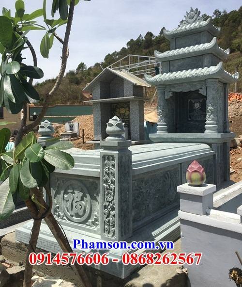 34 Mộ mồ mả cất giữ để hũ hộp tro hài cốt gia đình dòng họ ông bà mẹ ba mái bằng đá xanh rêu đẹp bán tại Lâm Đồng