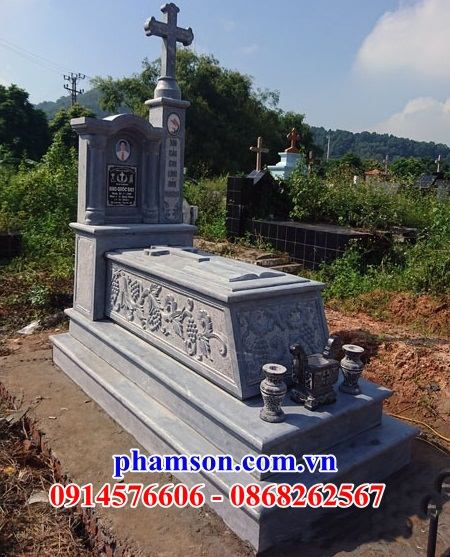 40 Mộ đá thanh hóa nghĩa trang khu lăng mồ mả cất giữ để hũ tro hài cốt gia đình dòng họ ông bà bố mẹ ba má công giáo đạo thiên chúa đẹp bán tại Hà Giang