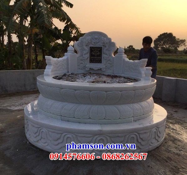 Kích thước 44 mộ ba má bố mẹ ông bà tổ tiên hình tròn bằng đá trắng đơn giản đẹp bán tại Đồng Nai