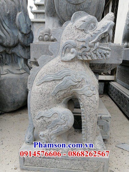 04 tượng nghê phong thủy đầu cột khu lăng mộ bằng đá thiết kế đơn giản giá rẻ tại Hưng Yên