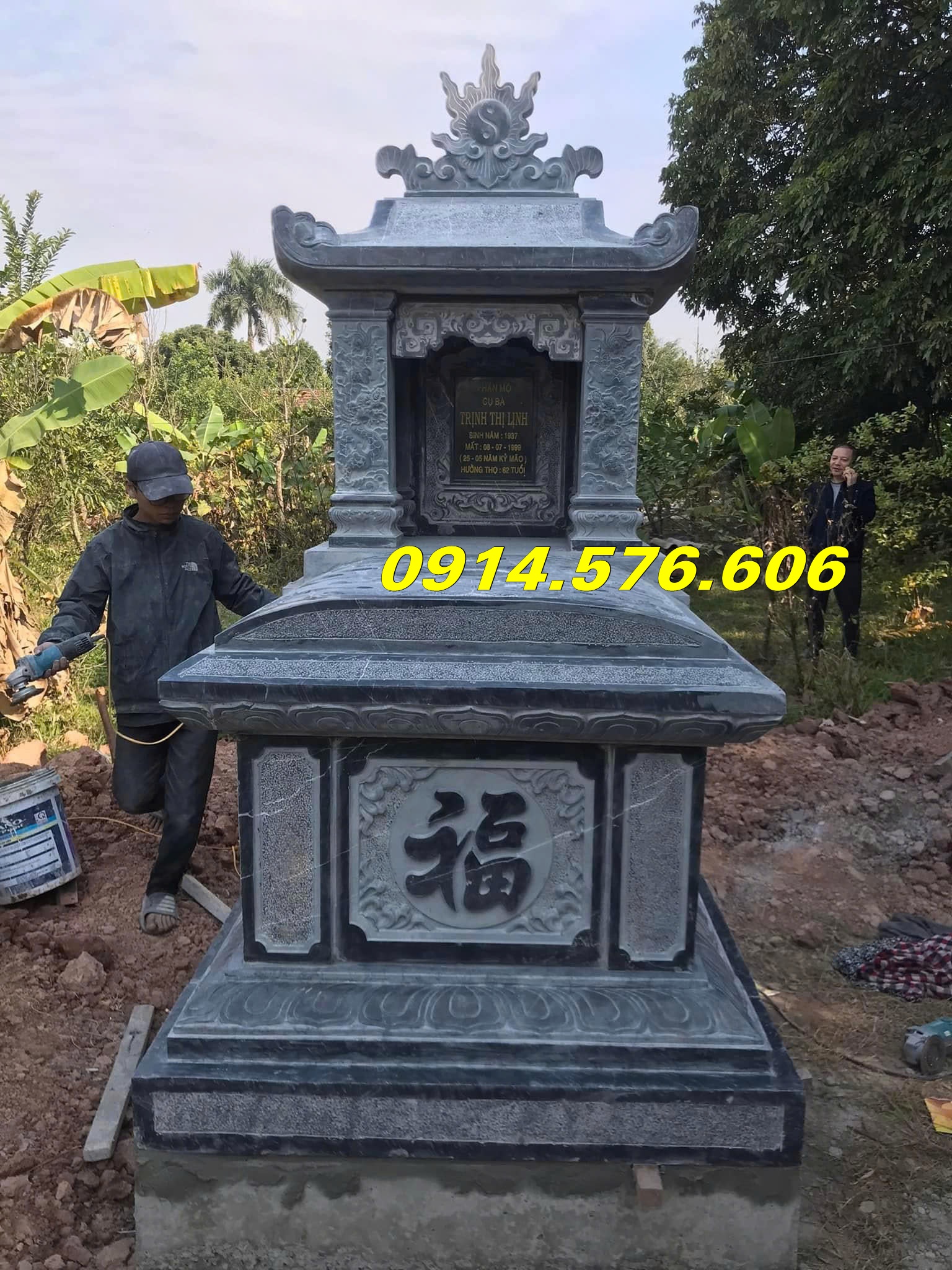 Bảng báo giá mộ đá tam cấp mua nhiều nhất hiện nay