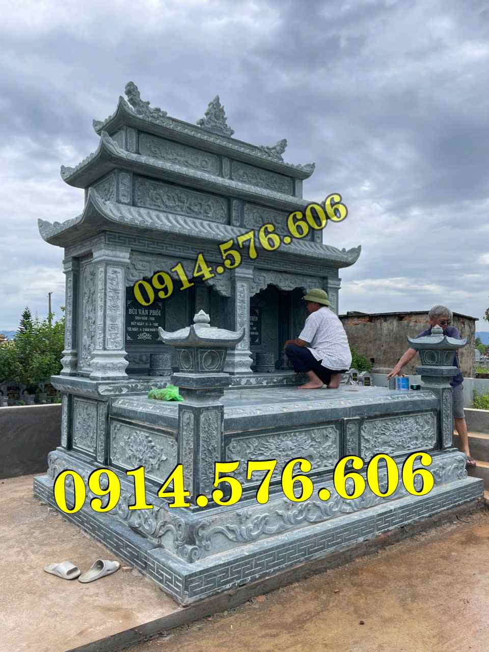 Mộ Đá Đôi Tự Nhiên Bán Hòa Bình
