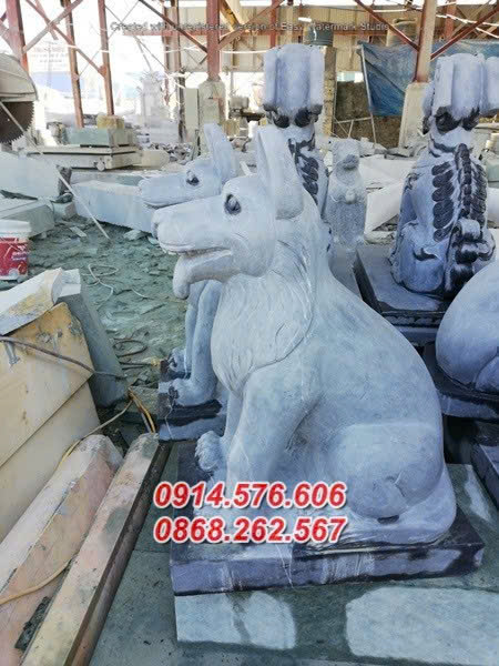 Tượng Chó Đá Nguyên Khối Đẹp Giá Rẻ, Xưởng Sản Xuất Mẫu Chó Đá Phong Thủy, Kích Thước Chó Đá Cổ Thời Lý, Chó Đá Xanh Xám Đặt Trước Nhà, Chó Trấn Trạch Bằng Đá Tự Nhiên Đẹp, Điêu Khắc Mẫu Chó Đá Hiện Đại Trước Nhà Gỗ