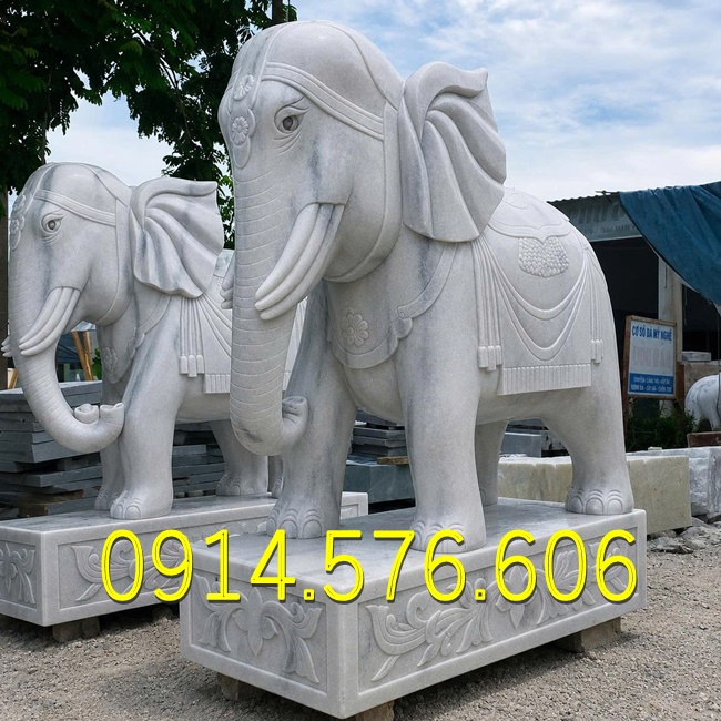 Mẫu voi đá phong thủy đẹp nhất hiện nay, Tượng voi đá tự nhiên nguyên khối đặt trong đình chùa, báo giá cặp voi chầu đá xanh trong sân đình, thiết kế Voi đá đặt trước cổng nhà từ đường, sản xuất mẫu voi bằng đá xanh cẩm thạch theo yêu cầu