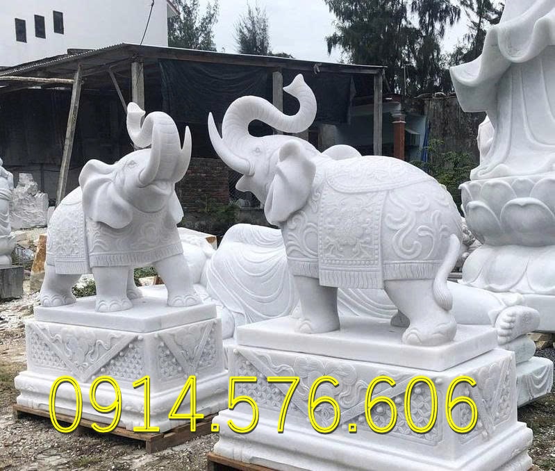 Mẫu voi đá phong thủy đẹp nhất hiện nay, Tượng voi đá tự nhiên nguyên khối đặt trong đình chùa, báo giá cặp voi chầu đá xanh trong sân đình, thiết kế Voi đá đặt trước cổng nhà từ đường, sản xuất mẫu voi bằng đá xanh cẩm thạch theo yêu cầu