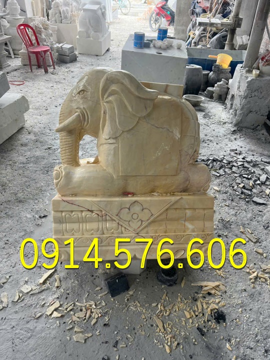 Mẫu voi đá phong thủy đẹp nhất hiện nay, Tượng voi đá tự nhiên nguyên khối đặt trong đình chùa, báo giá cặp voi chầu đá xanh trong sân đình, thiết kế Voi đá đặt trước cổng nhà từ đường, sản xuất mẫu voi bằng đá xanh cẩm thạch theo yêu cầu