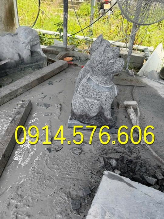 Tượng Chó Đá Nguyên Khối Đẹp Giá Rẻ, Xưởng Sản Xuất Mẫu Chó Đá Phong Thủy, Kích Thước Chó Đá Cổ Thời Lý, Chó Đá Xanh Xám Đặt Trước Nhà, Chó Trấn Trạch Bằng Đá Tự Nhiên Đẹp, Điêu Khắc Mẫu Chó Đá Hiện Đại Trước Nhà Gỗ